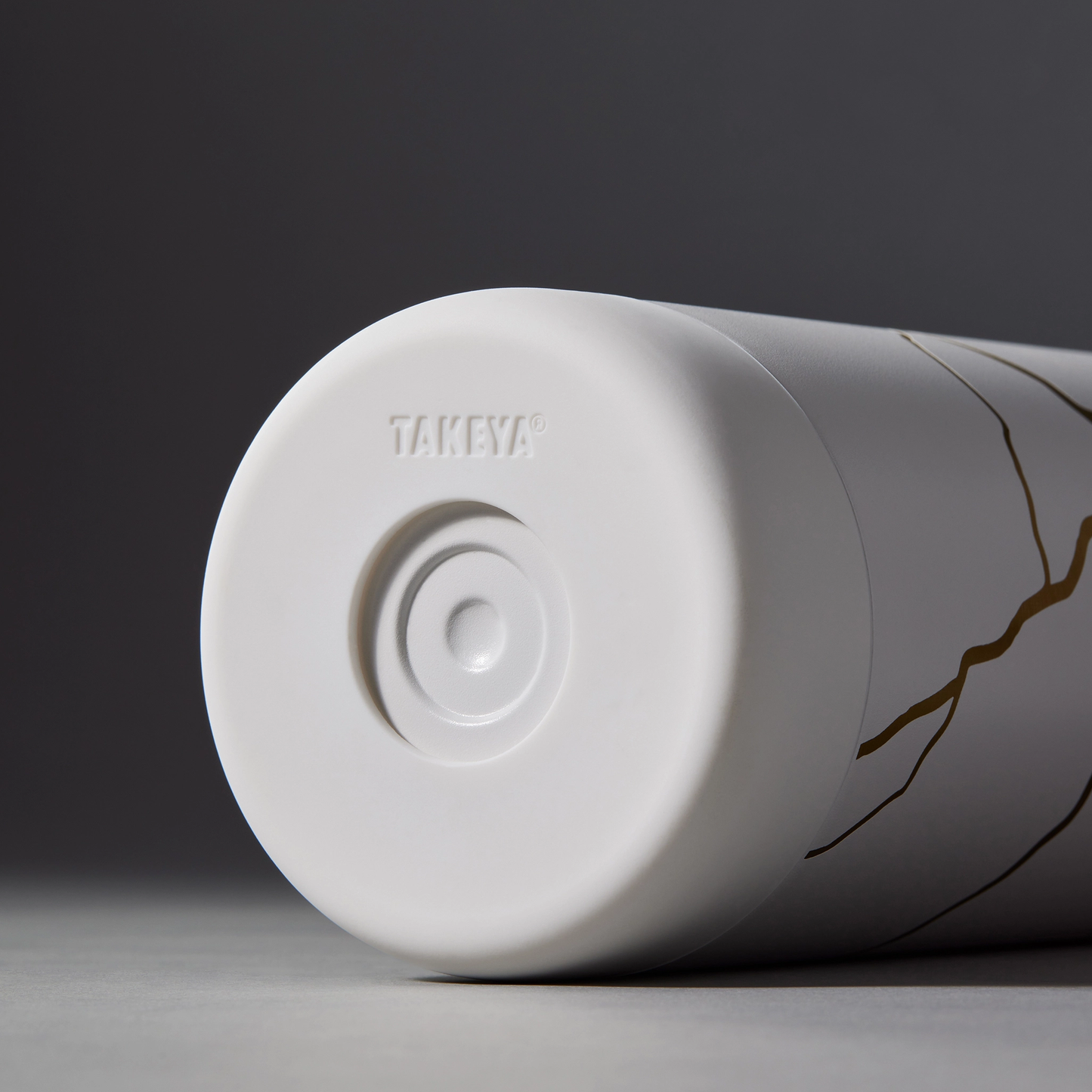 kintsugi-water-bottle-with-straw-lid-s9 51389-TK_HO25_Kintsugi_Takeya9255.png