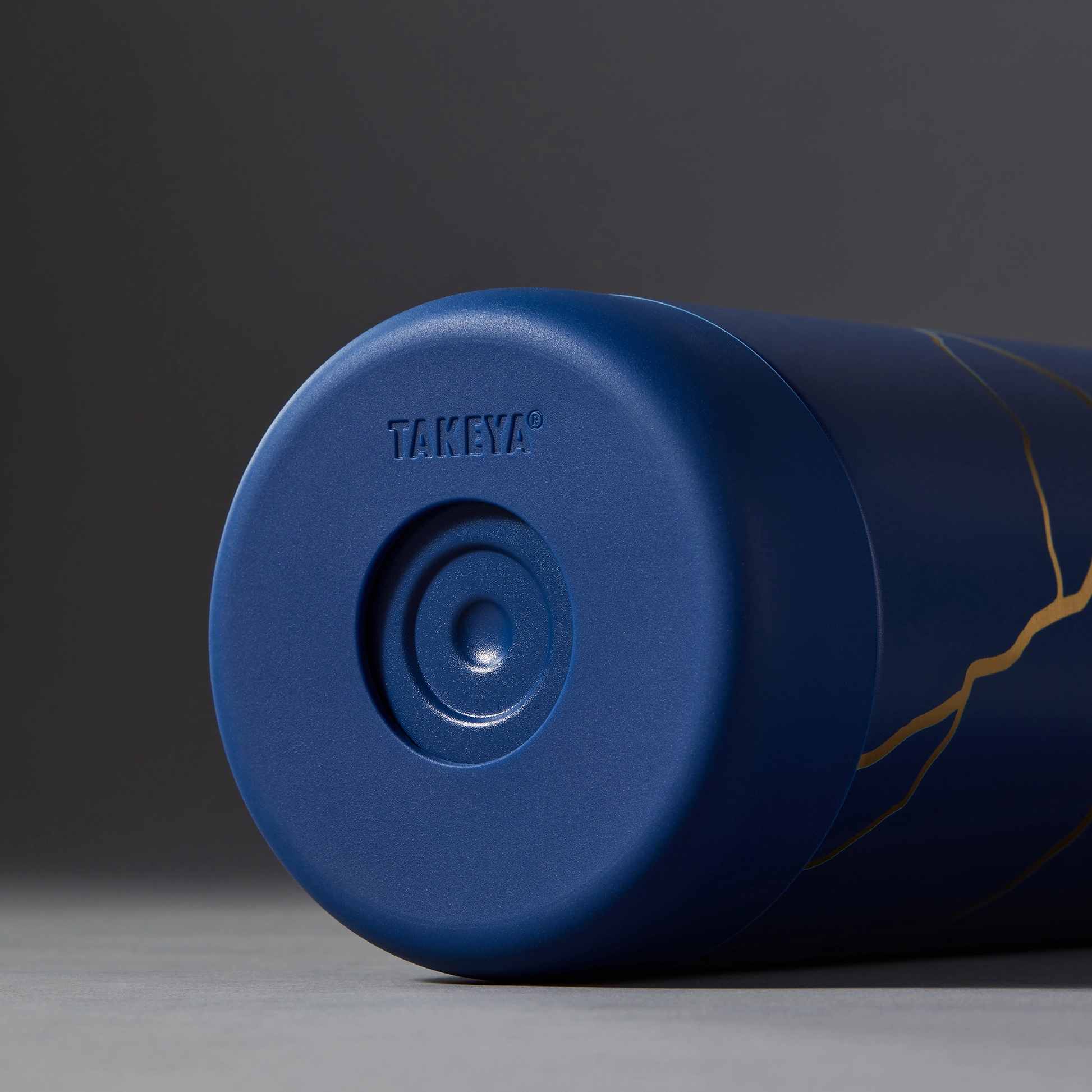 kintsugi-water-bottle-with-spout-lid-k9 51390-TK_HO25_Kintsugi_Takeya9249.png
